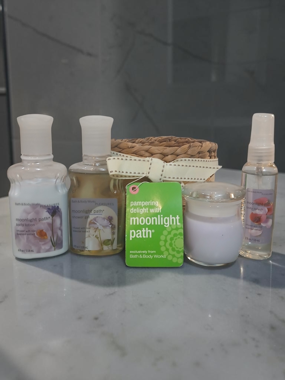 Bath & Body Works Moonlight Path Bath & Body Gift Set - White, Green, Lavender